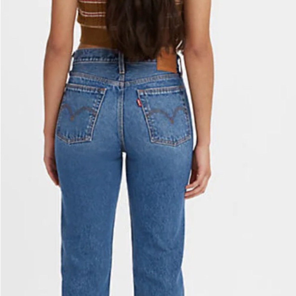 Levi's Women's Wedgie Straight Leg Jeans - size 25